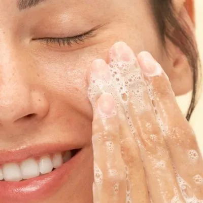 gel rửa mặt
